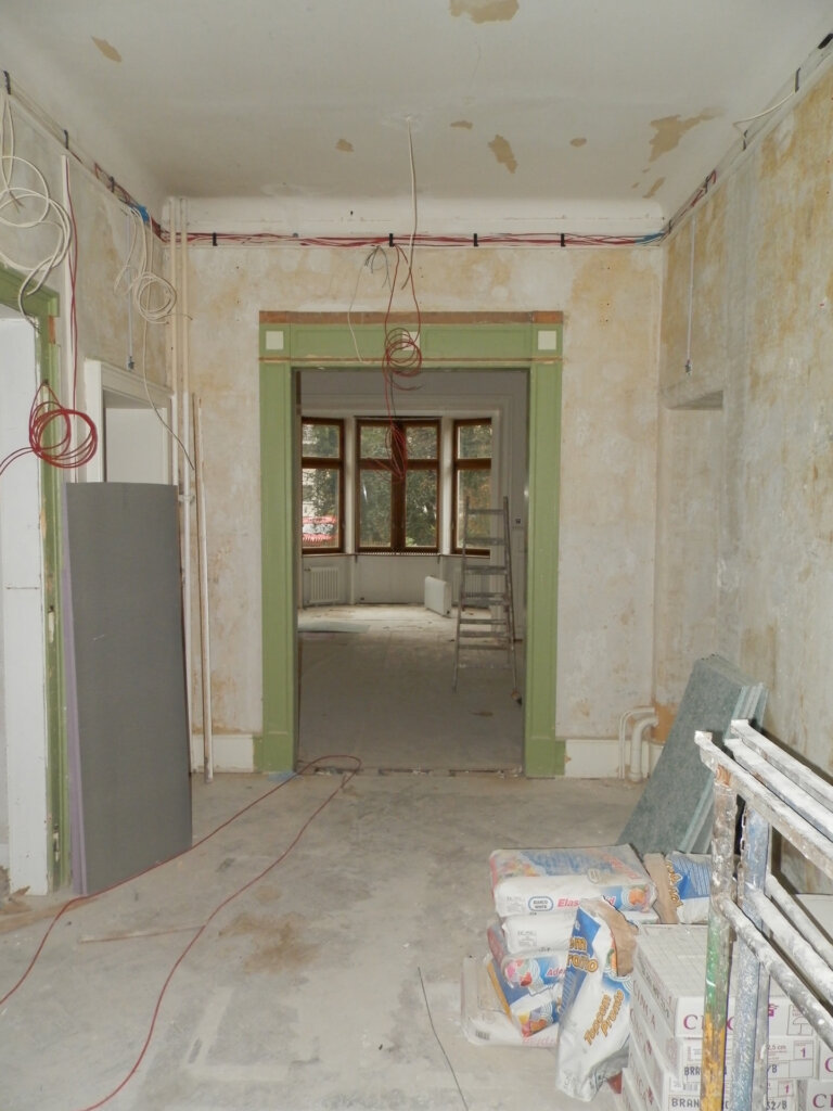 neuewelt Chronik - 2013/2014: Ein herausfordernder Umbau